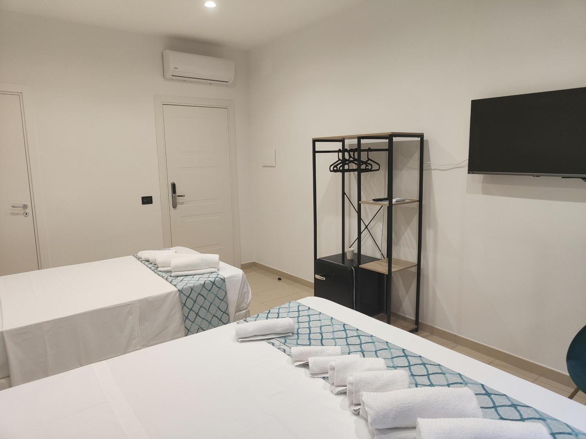 Sweet Rooms San Francesco Napoli Bagian luar foto